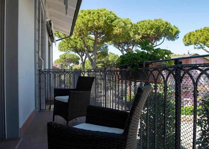 Aparthotel Valeria 4*